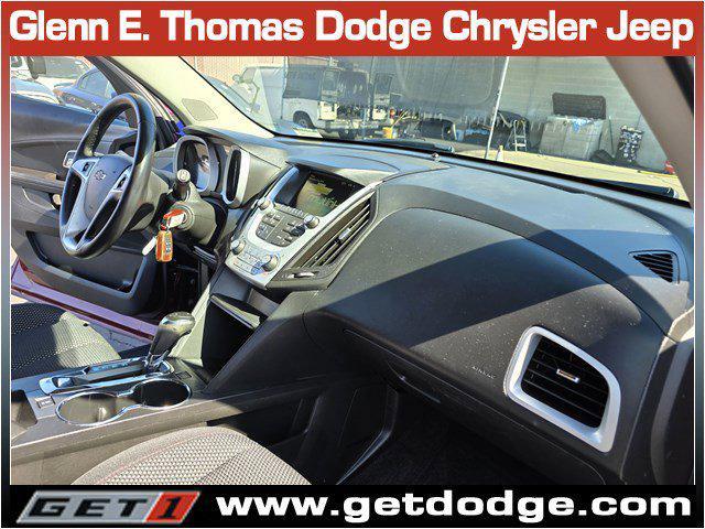Photo of 2016 Siren Red Tintcoat Chevrolet Equinox