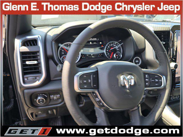 Photo of 2025 Diamond Black Crystal Pearlcoat RAM 1500