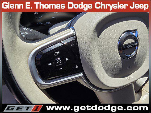 Photo of 2021 Gray Volvo XC90 Recharge Plug-In Hybrid