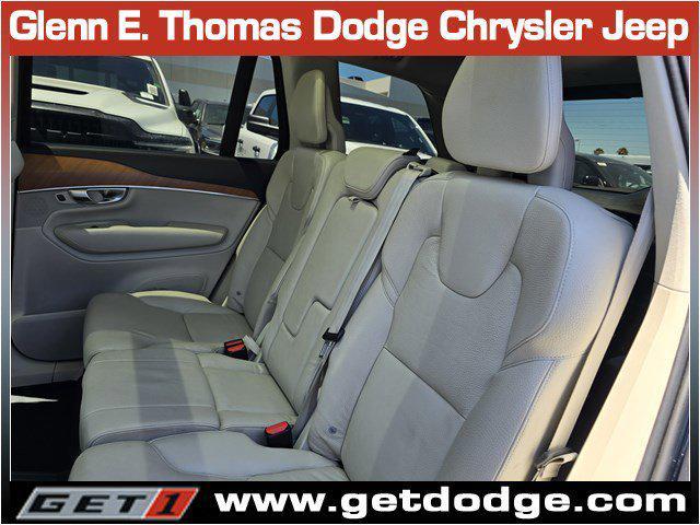 Photo of 2021 Gray Volvo XC90 Recharge Plug-In Hybrid
