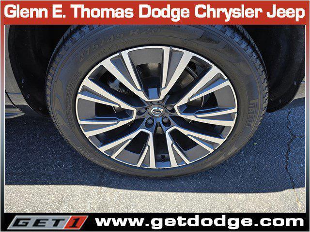 Photo of 2021 Gray Volvo XC90 Recharge Plug-In Hybrid