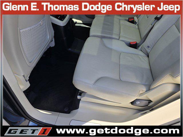 Photo of 2021 Gray Volvo XC90 Recharge Plug-In Hybrid