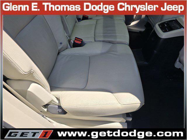 Photo of 2021 Gray Volvo XC90 Recharge Plug-In Hybrid