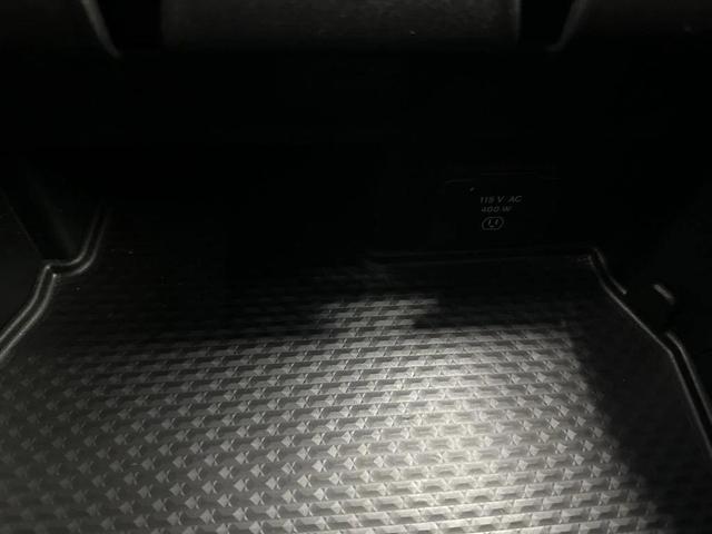 Photo of 2024 Bright White Clearcoat RAM 1500