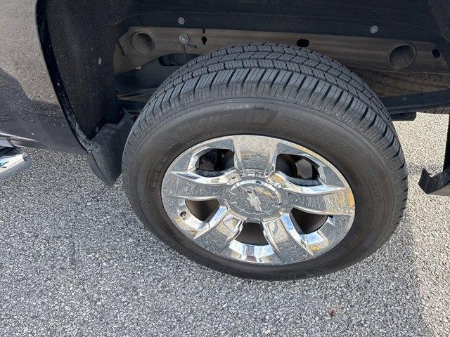 Photo of 2016 Black Chevrolet Silverado 1500