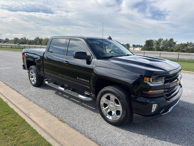 Photo of 2016 Black Chevrolet Silverado 1500