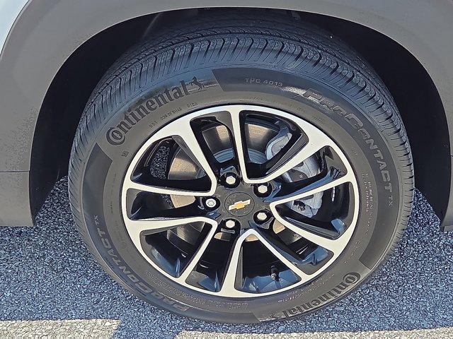 Photo of 2024 Summit White Chevrolet Trailblazer