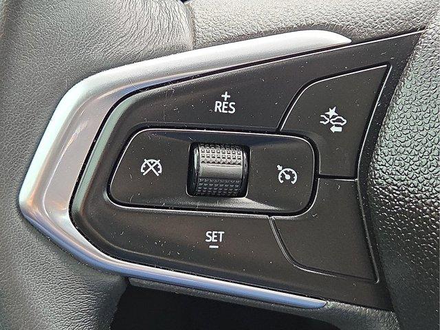 Photo of 2021 Summit White Chevrolet Trailblazer