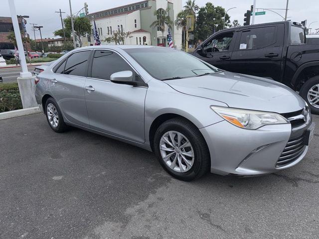 Photo of 2017 Celestial Silver Metallic Toyota Camry
