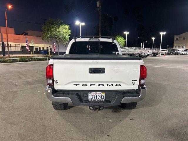 Photo of 2021 Super White Toyota Tacoma