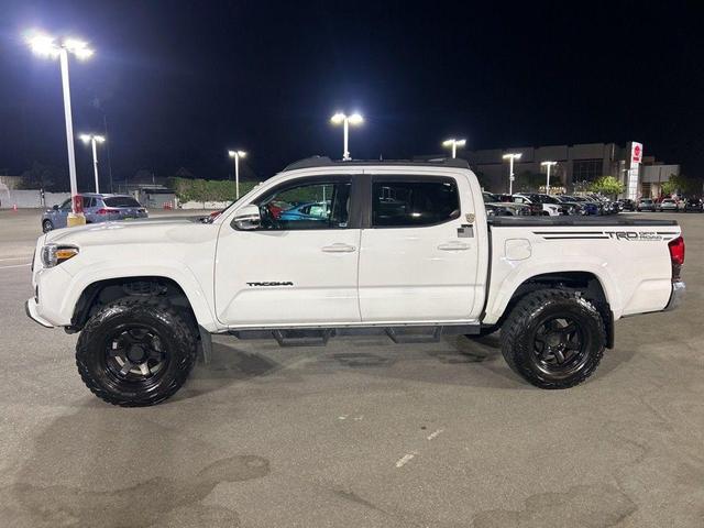 Photo of 2021 Super White Toyota Tacoma