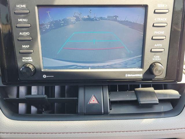 Photo of 2021 Super White Toyota RAV4