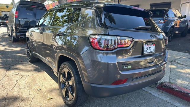 Photo of 2021 Granite Crystal Metallic Clearcoat Jeep Compass