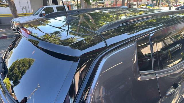 Photo of 2021 Granite Crystal Metallic Clearcoat Jeep Compass