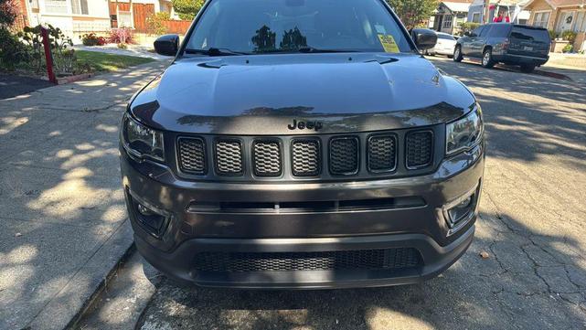 Photo of 2021 Granite Crystal Metallic Clearcoat Jeep Compass