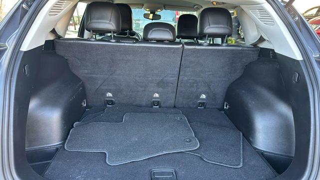 Photo of 2021 Granite Crystal Metallic Clearcoat Jeep Compass