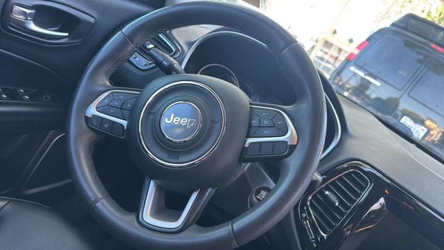 Photo of 2021 Granite Crystal Metallic Clearcoat Jeep Compass