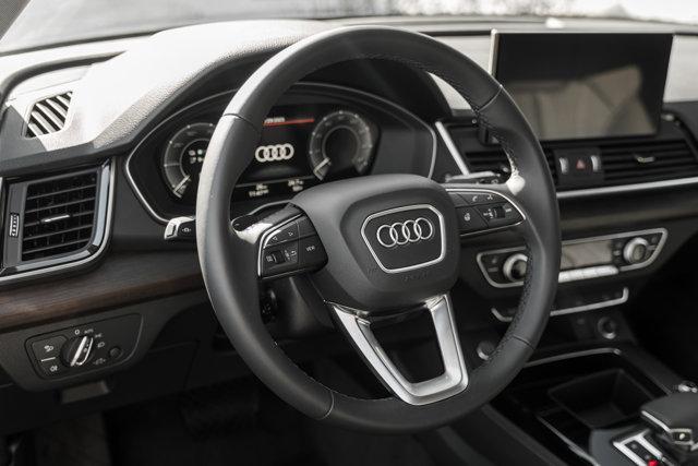 Photo of 2025 CHRONOS GRAY Audi Q5