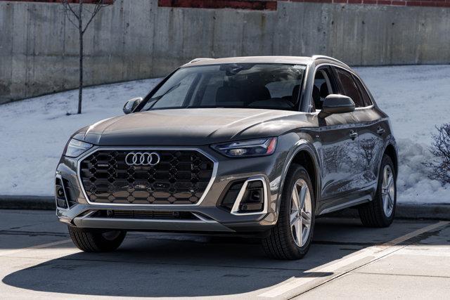 Photo of 2025 CHRONOS GRAY Audi Q5