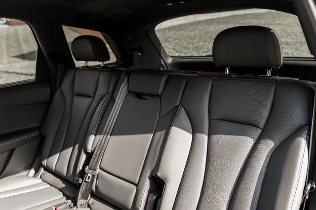 Photo of 2025 MYTHOS BLACK Audi Q7