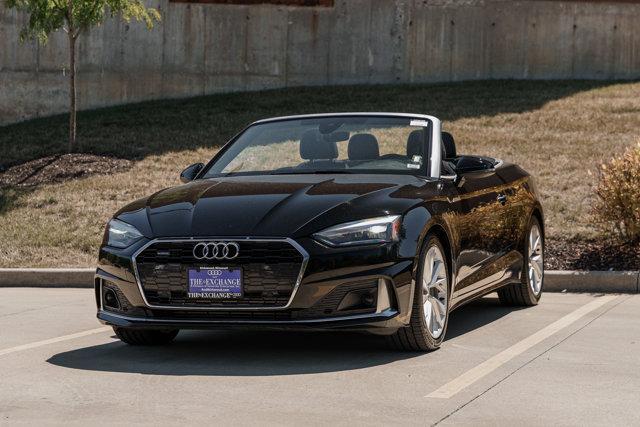 Photo of 2022 Brilliant Black/Black Roof Audi A5