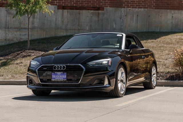 Photo of 2022 Brilliant Black/Black Roof Audi A5