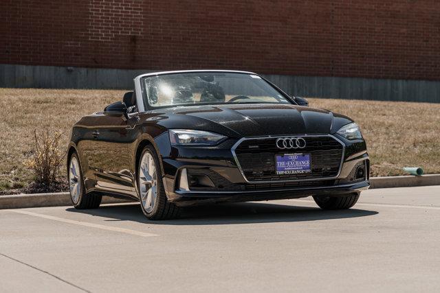 Photo of 2022 Brilliant Black/Black Roof Audi A5