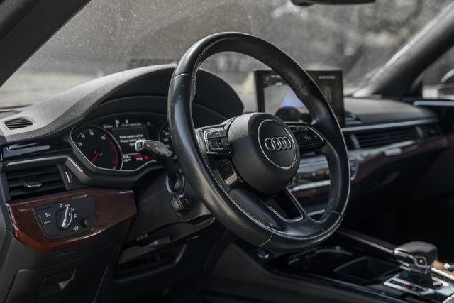 Photo of 2022 Brilliant Black/Black Roof Audi A5