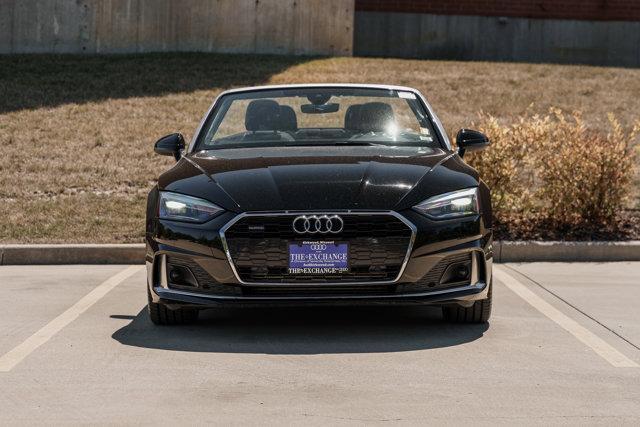 Photo of 2022 Brilliant Black/Black Roof Audi A5