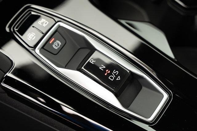 Photo of 2025 TAMBORA GRAY Audi Q5