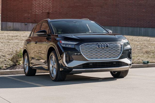 Photo of 2024 Mythos Black Metallic Audi Q4 e-tron