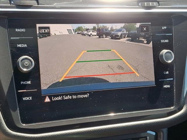 Photo of 2021 Platinum Gray Metallic Volkswagen Tiguan