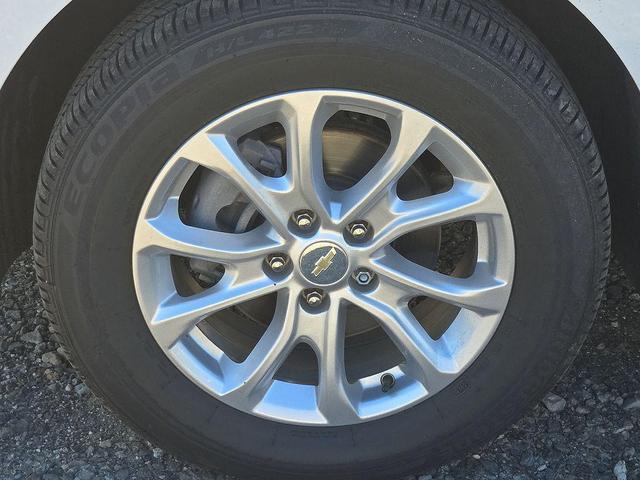 Photo of 2020 Summit White Chevrolet Equinox