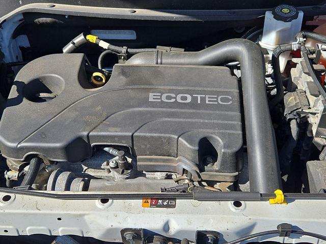Photo of 2020 Summit White Chevrolet Equinox