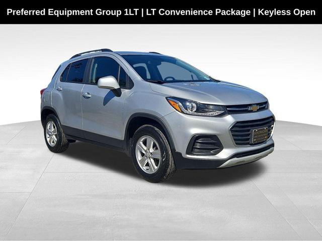 Photo of 2022 Silver Ice Metallic Chevrolet Trax