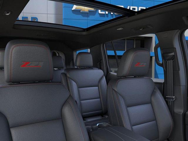 Photo of 2026 Mosaic Black Metallic Chevrolet Traverse