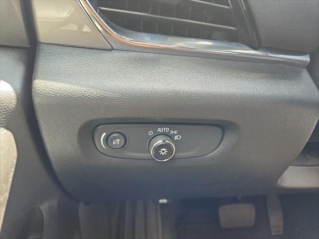 Photo of 2023 Mosaic Black Metallic Chevrolet Traverse
