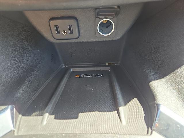 Photo of 2023 Mosaic Black Metallic Chevrolet Traverse