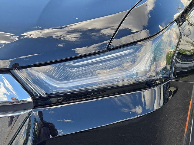 Photo of 2023 Mosaic Black Metallic Chevrolet Traverse