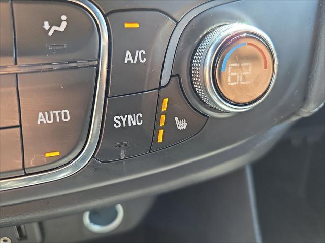 Photo of 2023 Mosaic Black Metallic Chevrolet Traverse