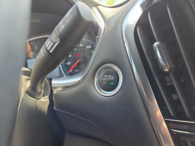 Photo of 2023 Mosaic Black Metallic Chevrolet Traverse