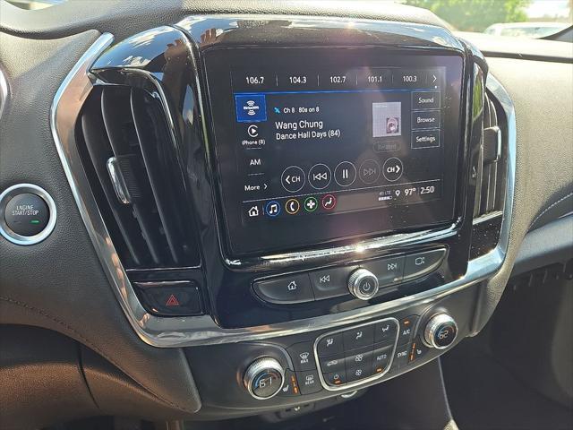 Photo of 2023 Mosaic Black Metallic Chevrolet Traverse