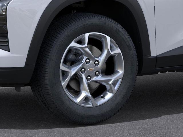 Photo of 2025 Summit White Chevrolet Trax
