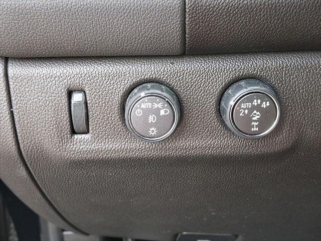 Photo of 2022 Black Chevrolet Colorado