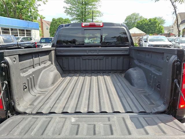 Photo of 2022 Black Chevrolet Colorado