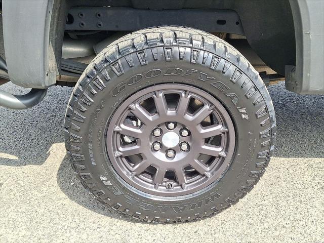 Photo of 2022 Black Chevrolet Colorado