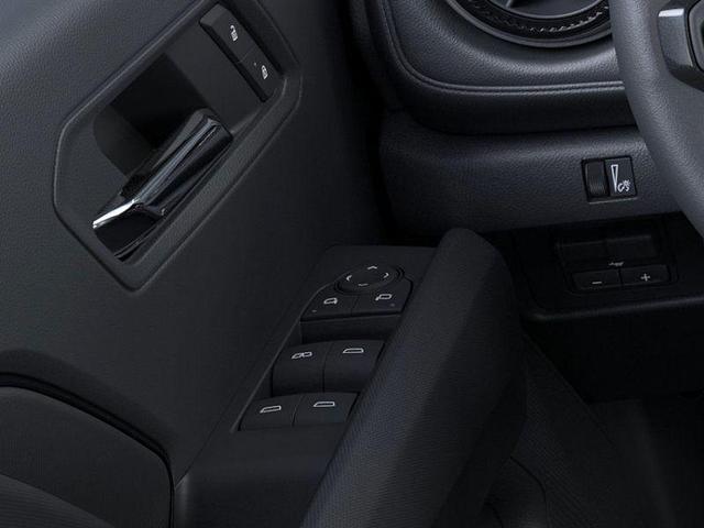 Photo of 2025 Summit White Chevrolet Colorado