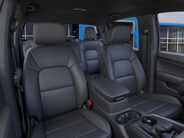 Photo of 2025 Summit White Chevrolet Colorado