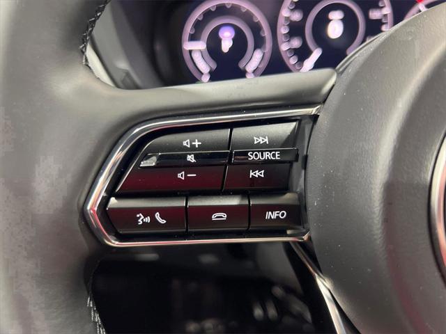 Photo of 2025 Rhodium White Premium Mazda CX-70 PHEV