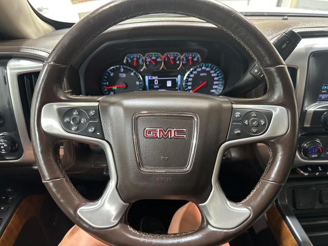 Photo of 2018 White Frost Tricoat GMC Sierra 1500